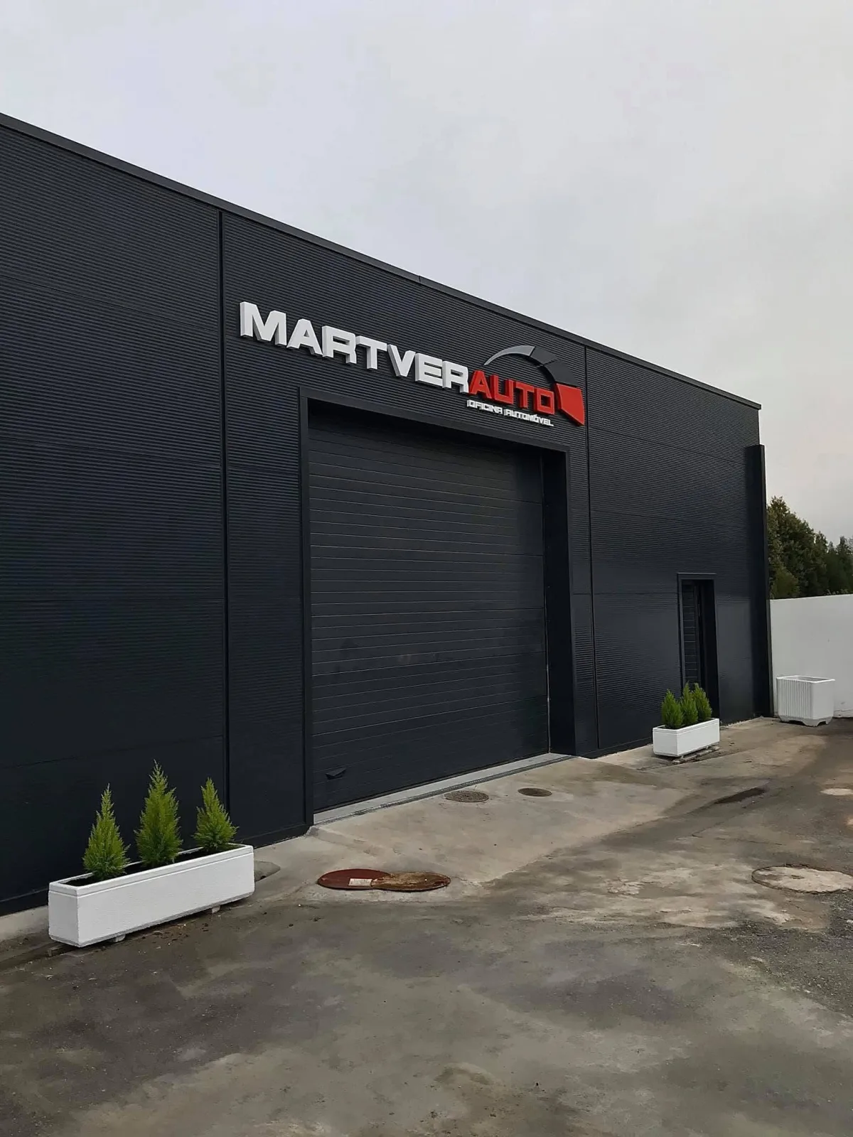 Entrada da oficina Martverauto